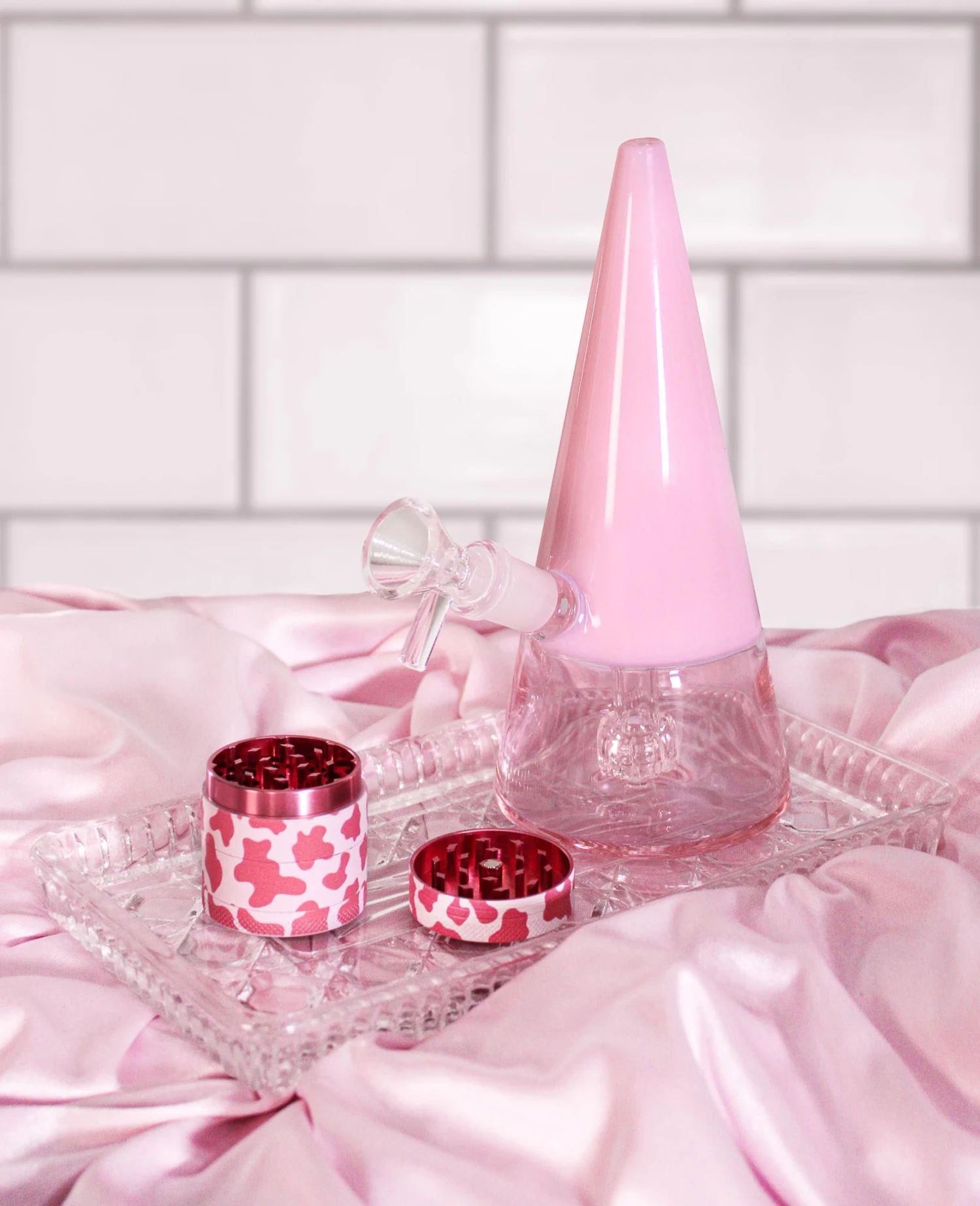 MINI PINK COW GRINDER(Mini Pink Cow Grinder) 7 MINI PINK COW GRINDER(Mini Pink Cow Grinder) - Image 7