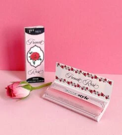 FRENCH ROSE PINK ROLLING PAPERS(French Rose Rolling Papers) 11 FRENCH ROSE PINK ROLLING PAPERS(French Rose Rolling Papers) -Glass Smoke World IMG 0781