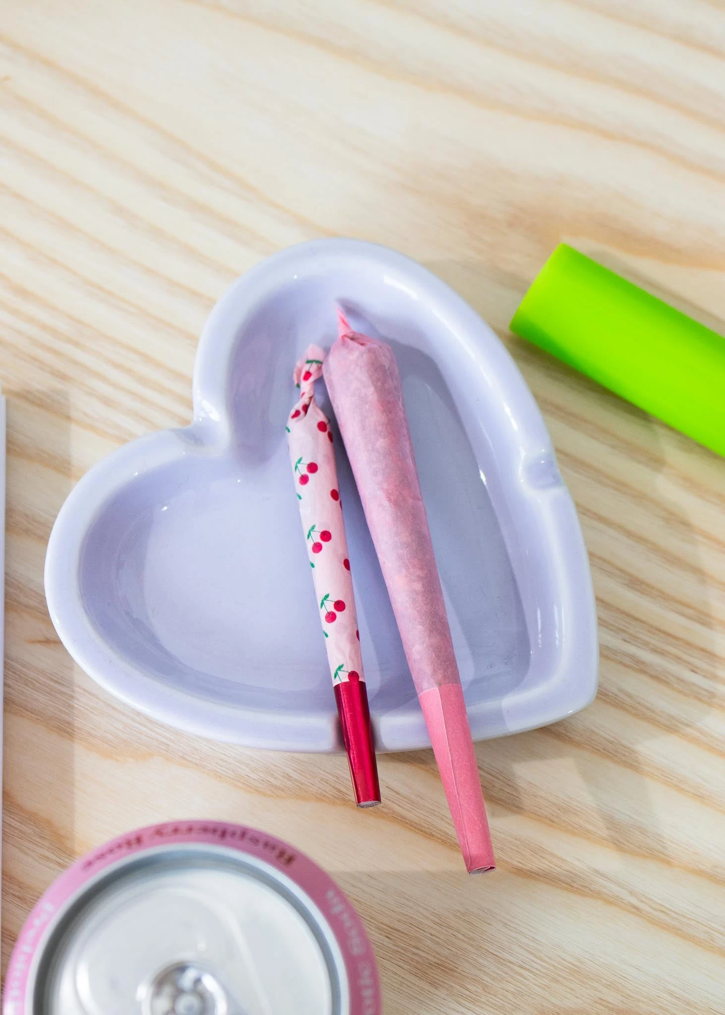 XXL PINK CONES (4-pack)(Xxl Cones 4 Pack) 1 XXL PINK CONES (4-pack)(Xxl Cones 4 Pack)