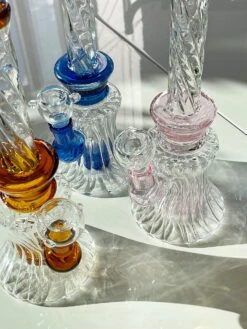 ELEGANT SWIRL BONG(Elegant Glass Bong) -Glass Smoke World IMG 1596 2