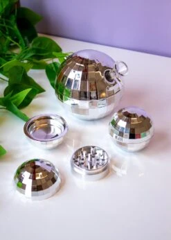 DISCO BALL BONG(Disco Ball Bong) -Glass Smoke World IMG 5111