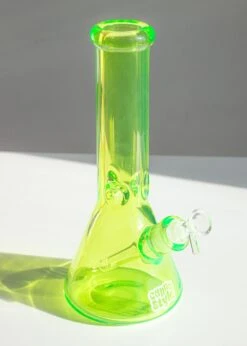 JELLY NEON BEAKER BONG(Jelly Neon Beaker Bong) 7 JELLY NEON BEAKER BONG(Jelly Neon Beaker Bong) -Glass Smoke World IMG 6616 2