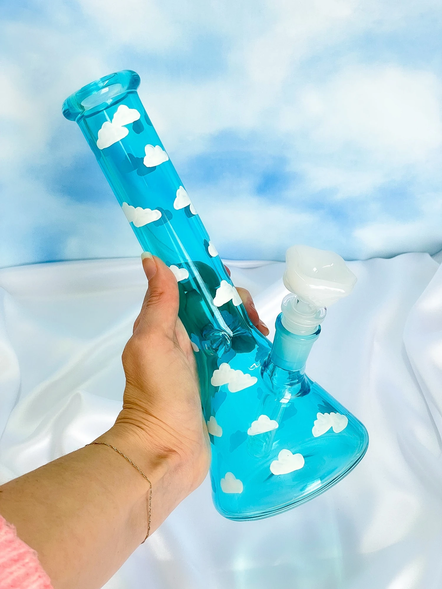 CLOUD BONG 10"(Dreamy Cloud Bong) 3 CLOUD BONG 10"(Dreamy Cloud Bong) - Image 3