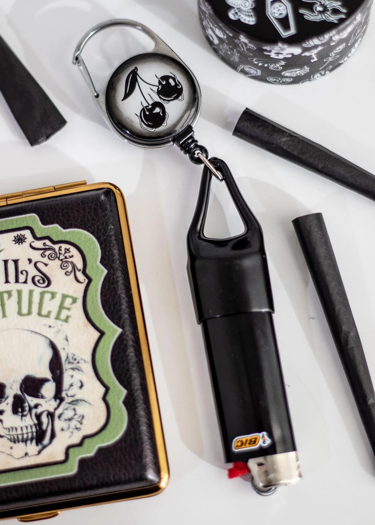 ALT CHERRY LIGHTER LEASH(Alt Cherry Lighter Leash) 2 ALT CHERRY LIGHTER LEASH(Alt Cherry Lighter Leash) - Image 2