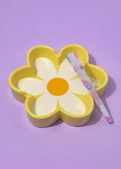 RETRO DAISY ASHTRAY(Retro Daisy Ashtray)