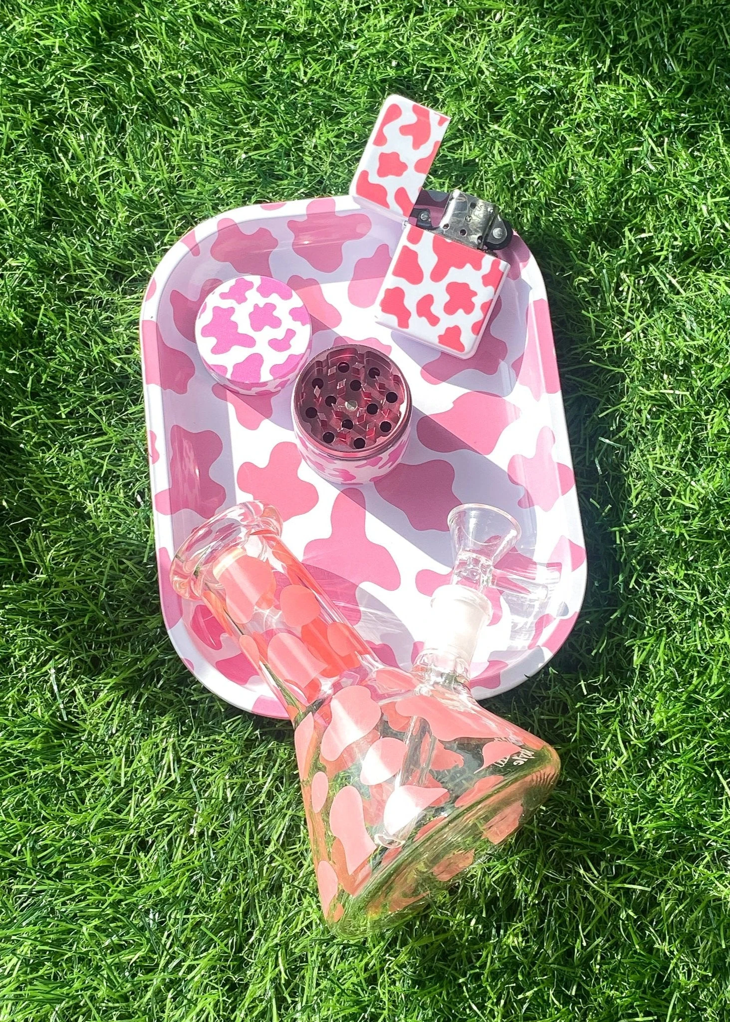 MINI PINK COW GRINDER(Mini Pink Cow Grinder) 2 MINI PINK COW GRINDER(Mini Pink Cow Grinder) - Image 2