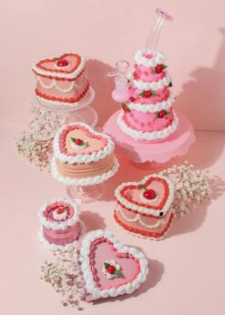 CAKE GRINDER(Cake Grinder) -Glass Smoke World pink cakes combo2 afb3b063 1c2d 49c4 bd35 e3c26ae68369