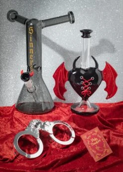 HOLY SMOKES ROLLING PAPERS(Holy Smokes Rolling Papers) -Glass Smoke World sinners pieces1