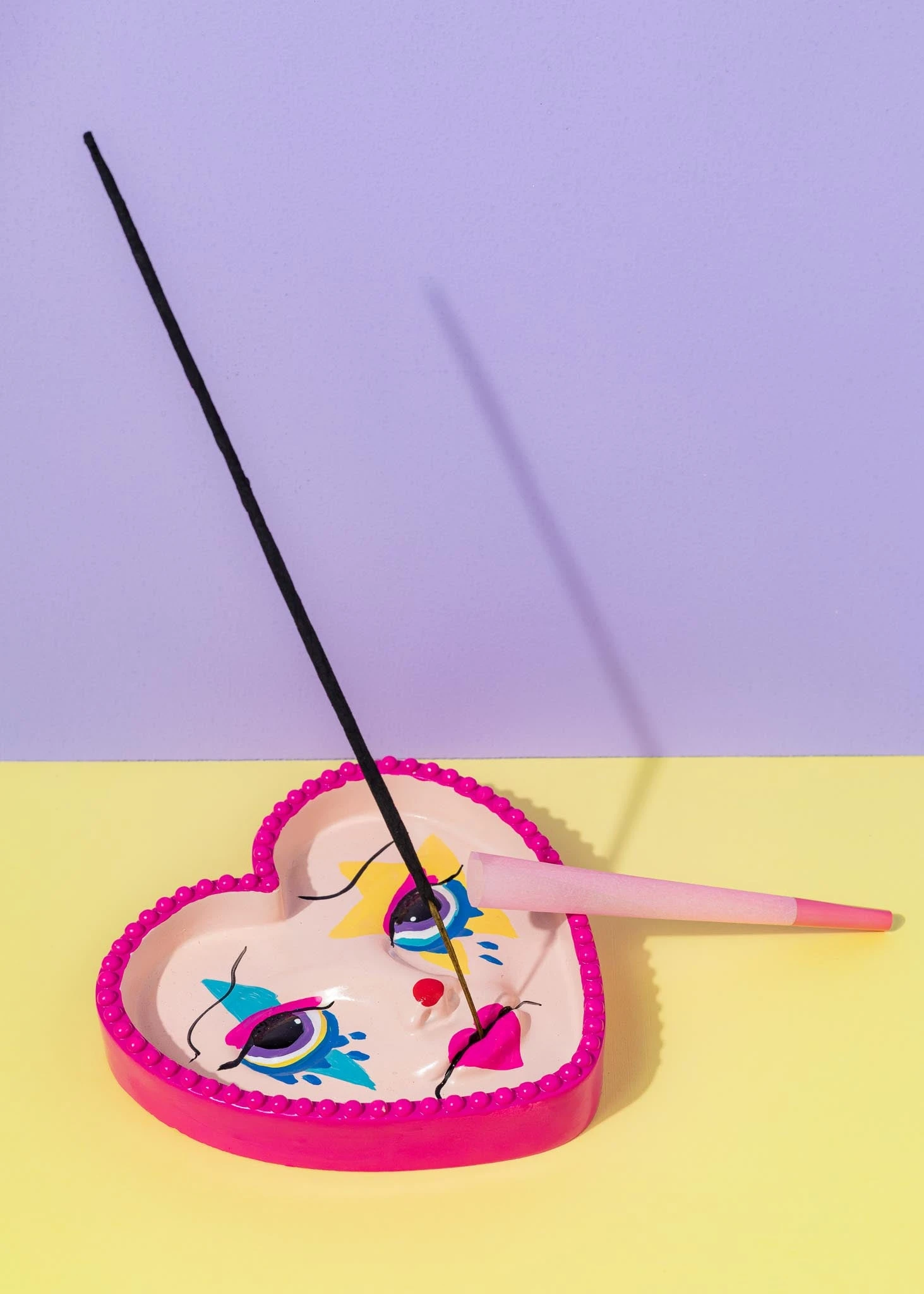 CLOWN GIRL ASHTRAY / INCENSE HOLDER(Clown Girl Ashtray) 1 CLOWN GIRL ASHTRAY / INCENSE HOLDER(Clown Girl Ashtray)